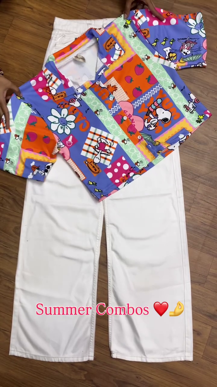 Effortless Summer Style: Chic Pink Top with Classic Denim