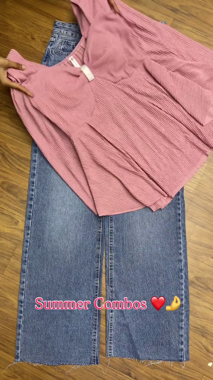 Effortless Summer Style: Chic Pink Top with Classic Denim
