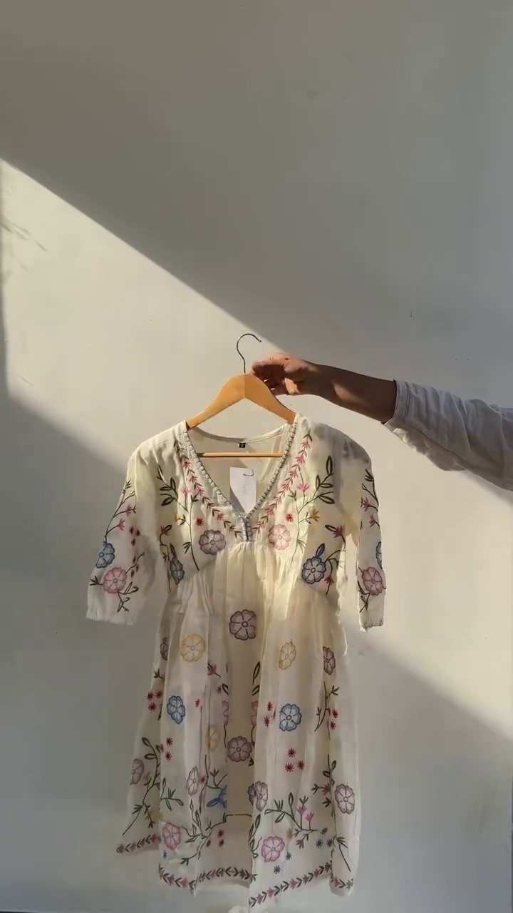 Grace Meets Comfort: Elegant Printed Dress for Everyday Glam