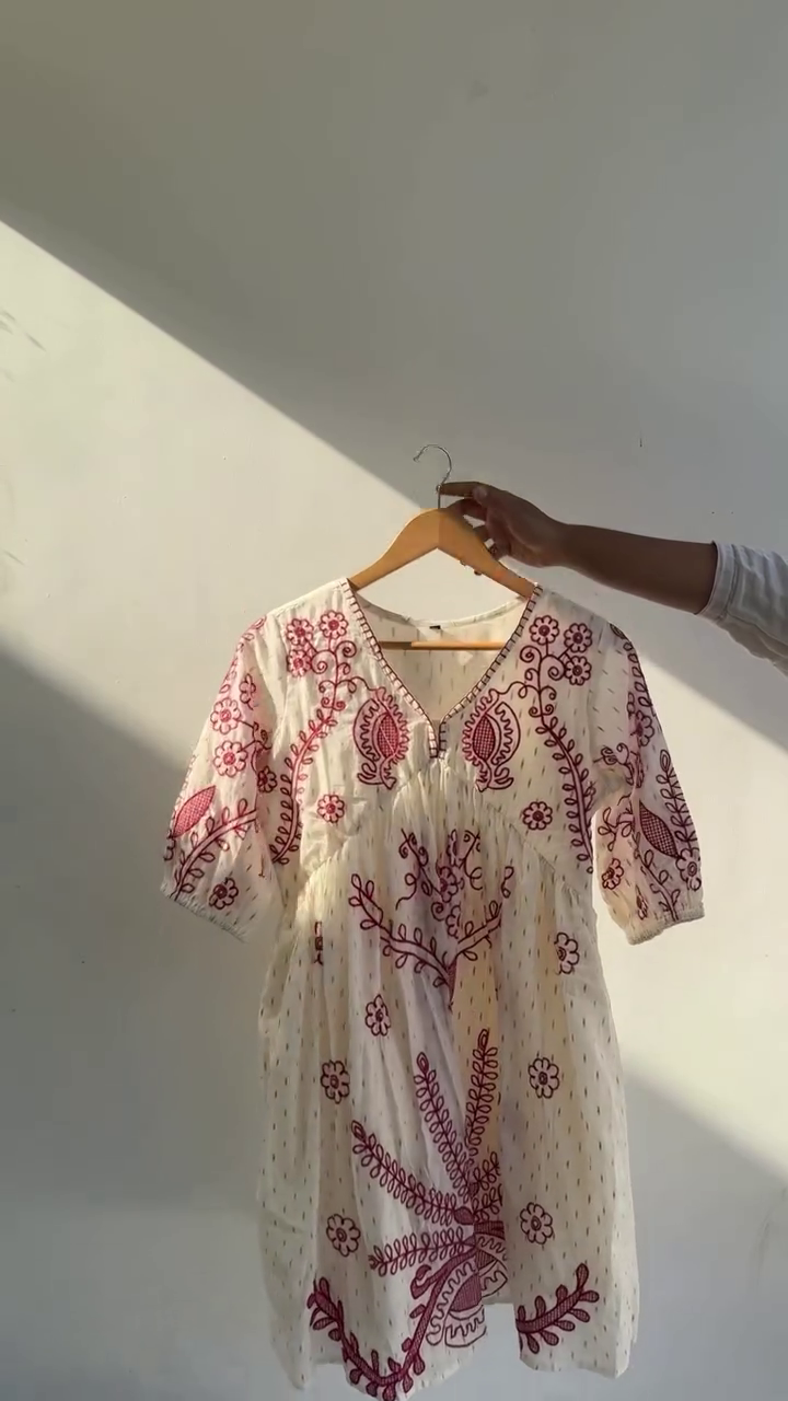 Grace Meets Comfort: Elegant Printed Dress for Everyday Glam