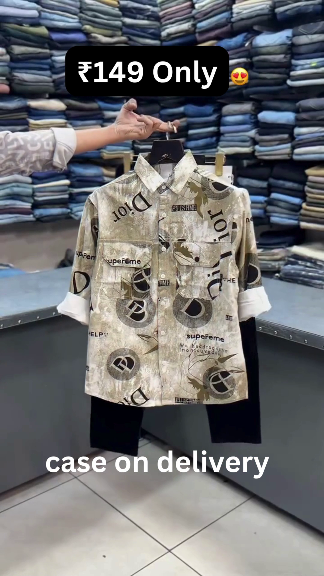 Classic Street Style: Denim Jeans with Casual Shirt Combo