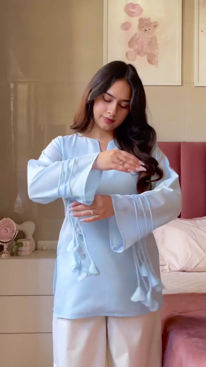 Effortless Everyday Chic: Floral Top with Classic Denim