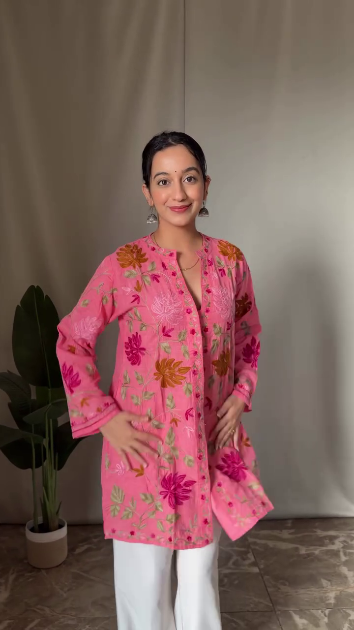Elegant Floral Embroidered Kurti – Timeless Beauty with Artistic Detail