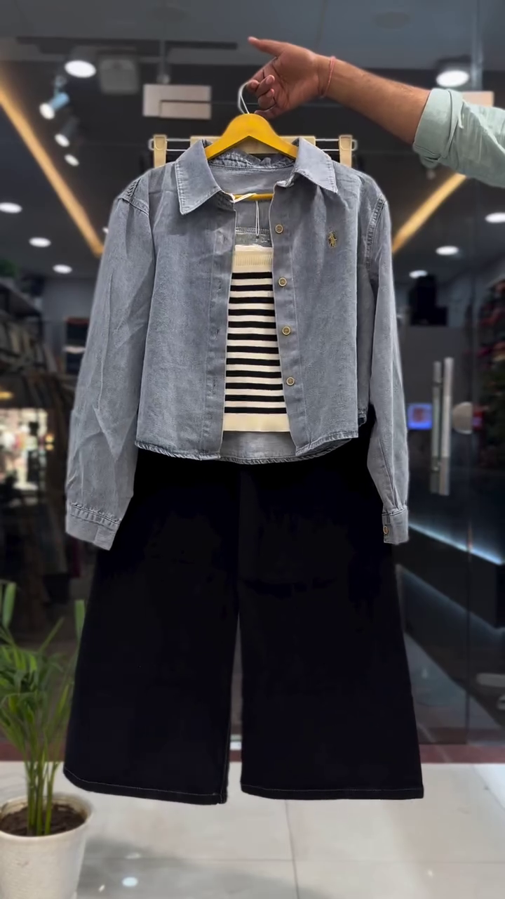 Smart Casual Denim Layered Set – Classic Meets Modern Style