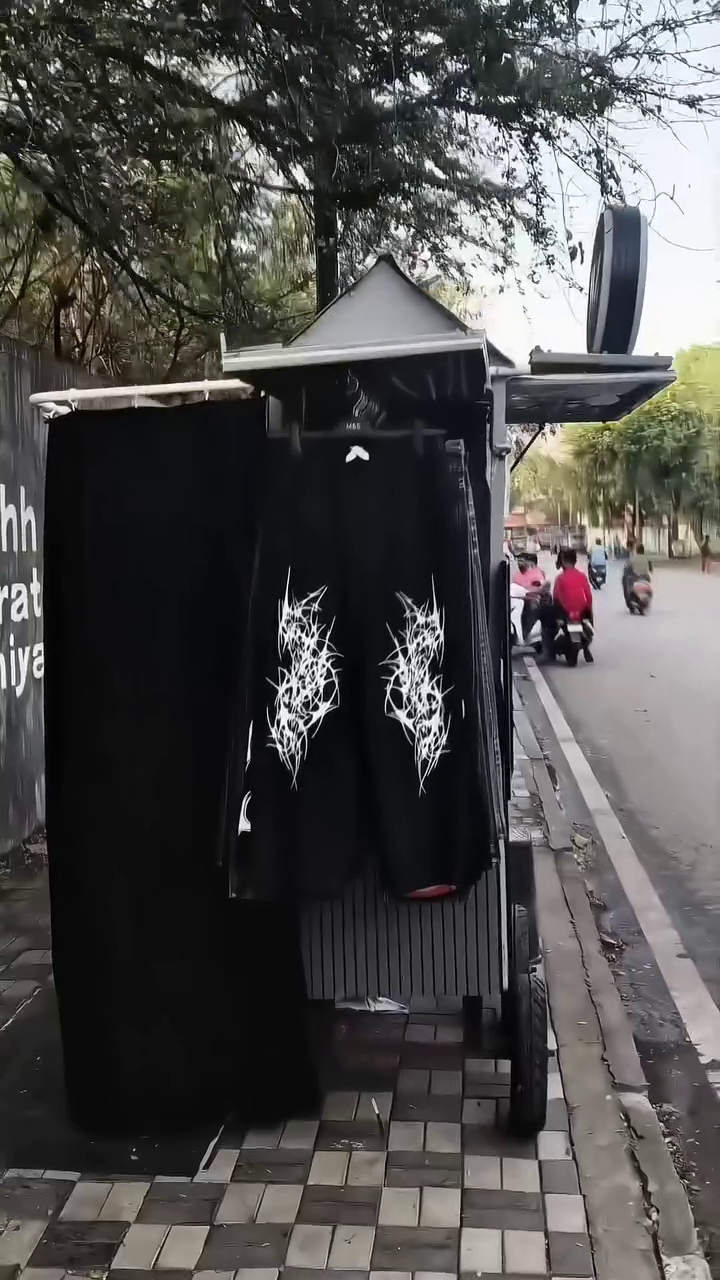 Street Style Flame Print Black Shorts
