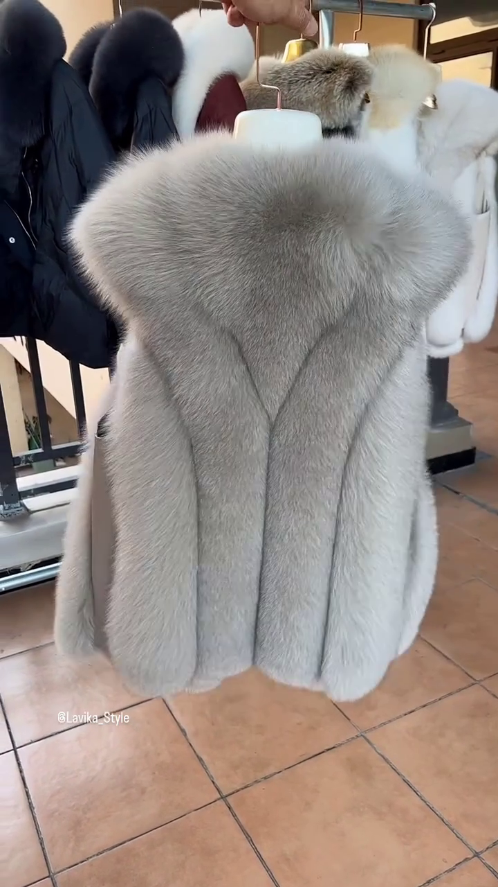 Luxury Faux Fur Winter Jacket – Premium Winter Fashion