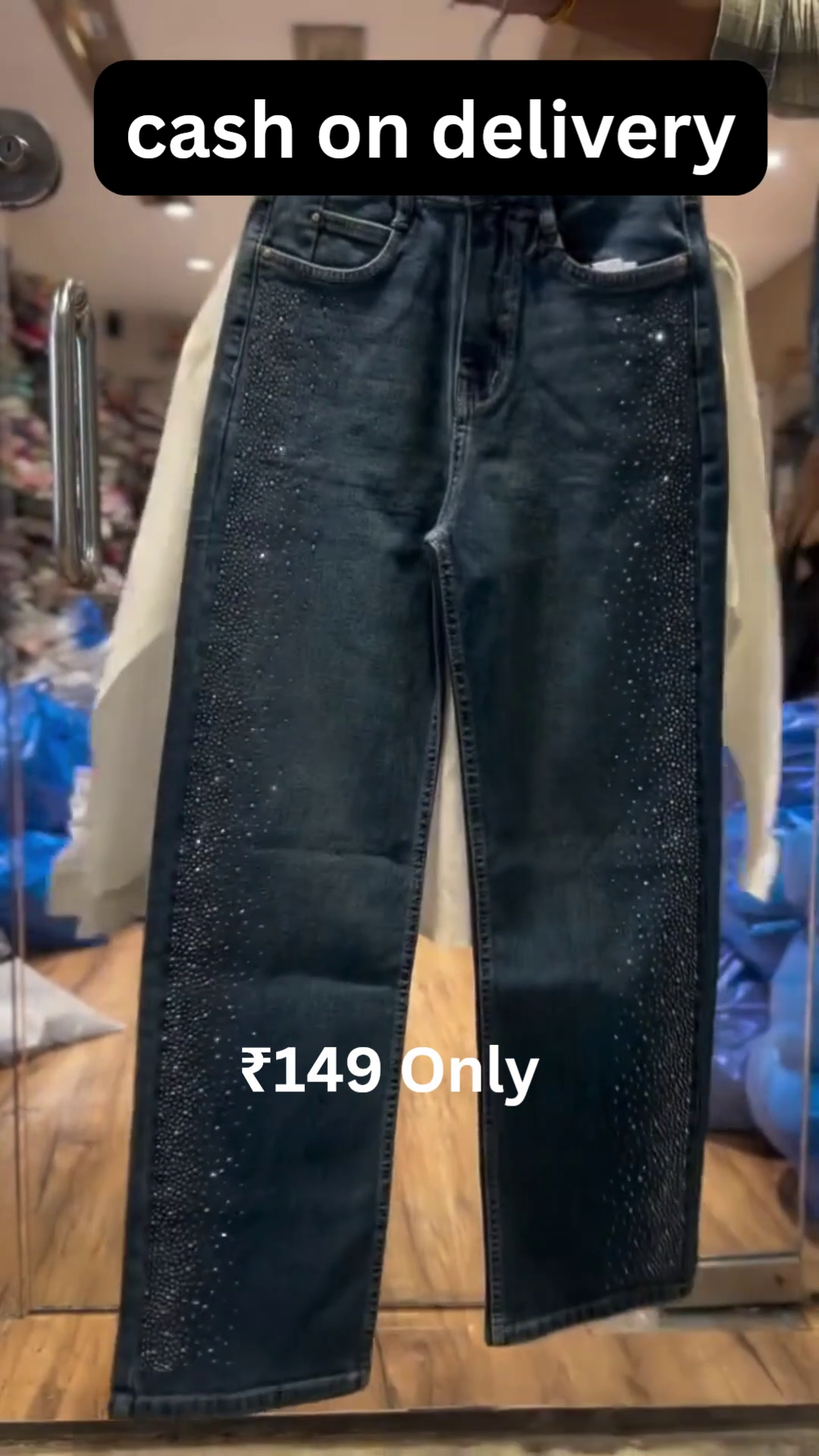 Stylish Cargo Jeans at