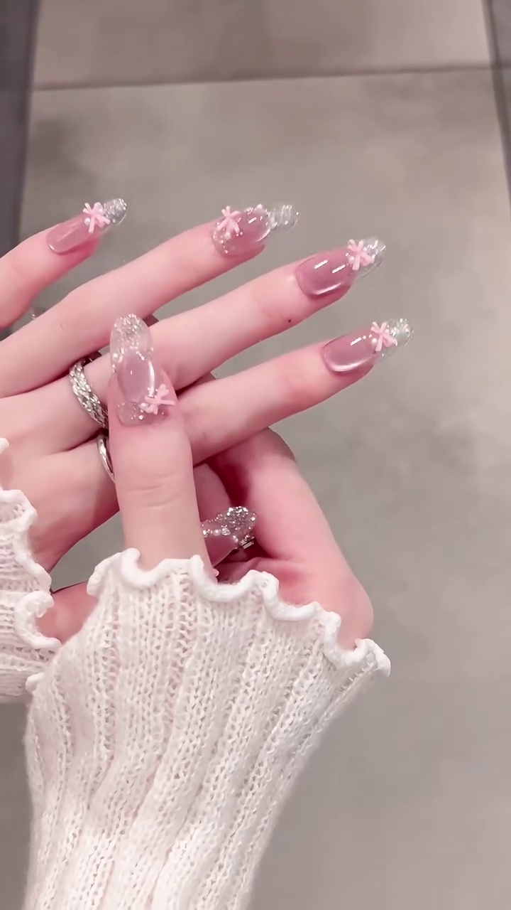 ✨ Fairy Princess Nails – Sparkle With Every Move