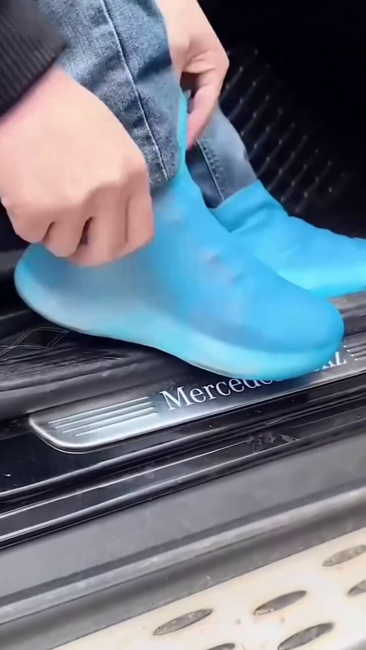 🌧 Waterproof Shoe Cover