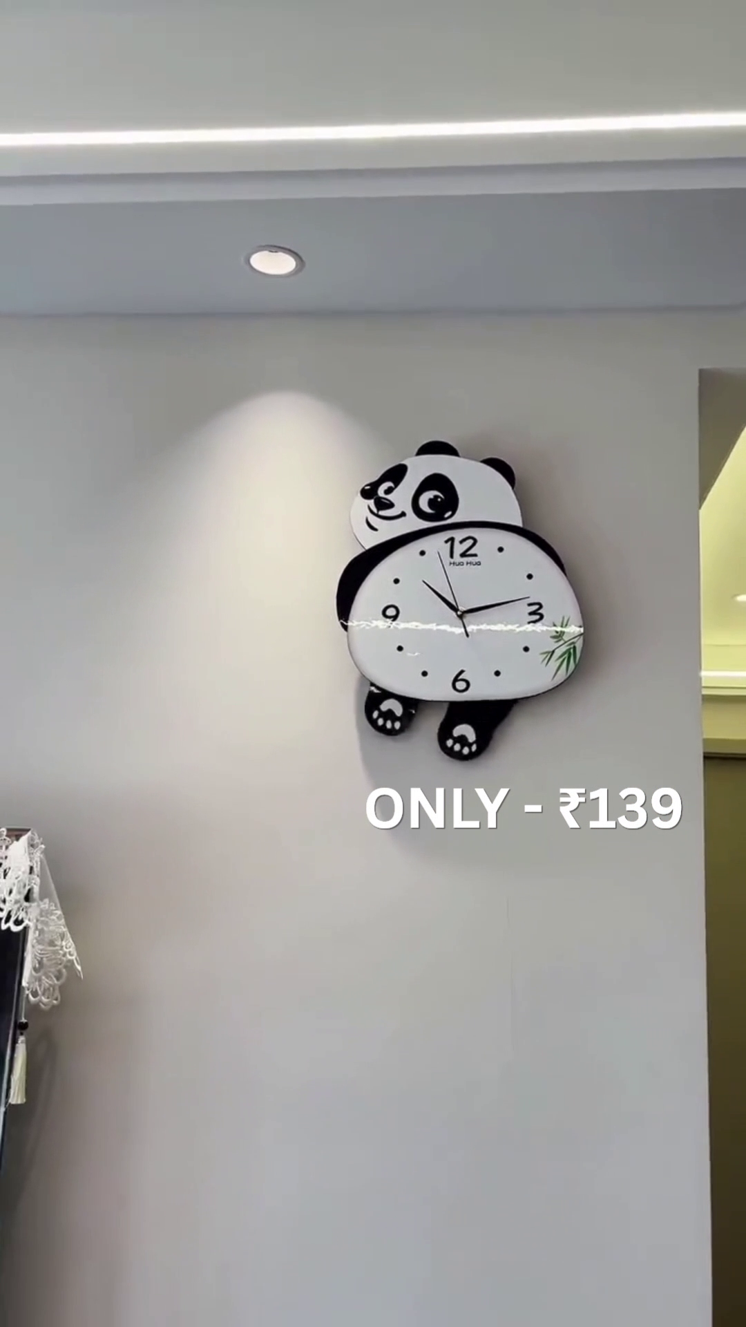 🐼 Adorable Panda Wall Clock – Cute Décor for Every Room
