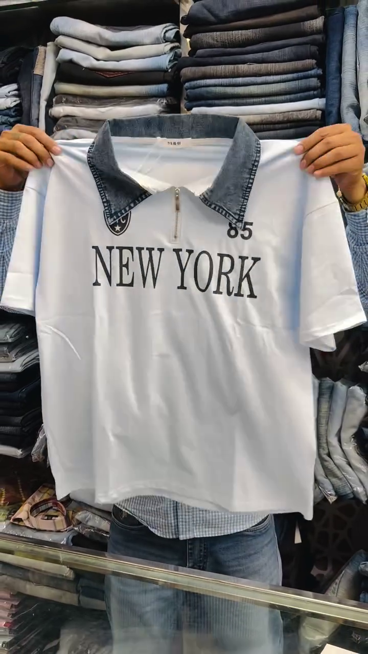 Classic New York-Inspired Style with a Trendy Denim Collar