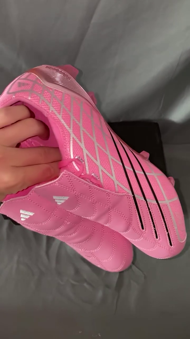 Fresh Pink Sporty Sneakers for Everyday Comfort & Style