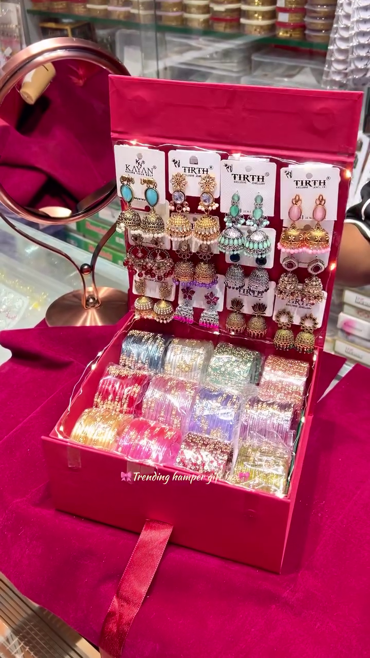 Beautiful Jewellery & Bangle Collection in a Premium Gift Box