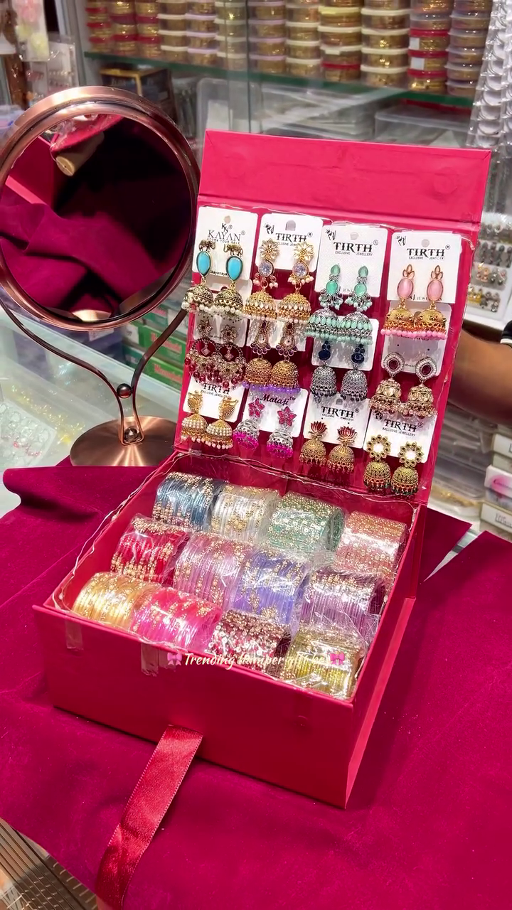 Beautiful Jewellery & Bangle Collection in a Premium Gift Box
