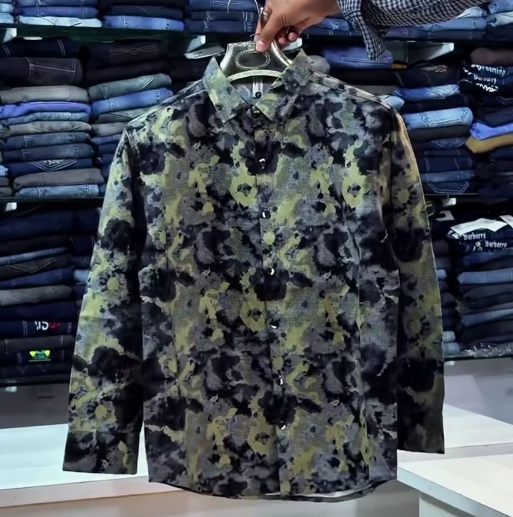 Bold Black & Beige Tie-Dye Overshirt