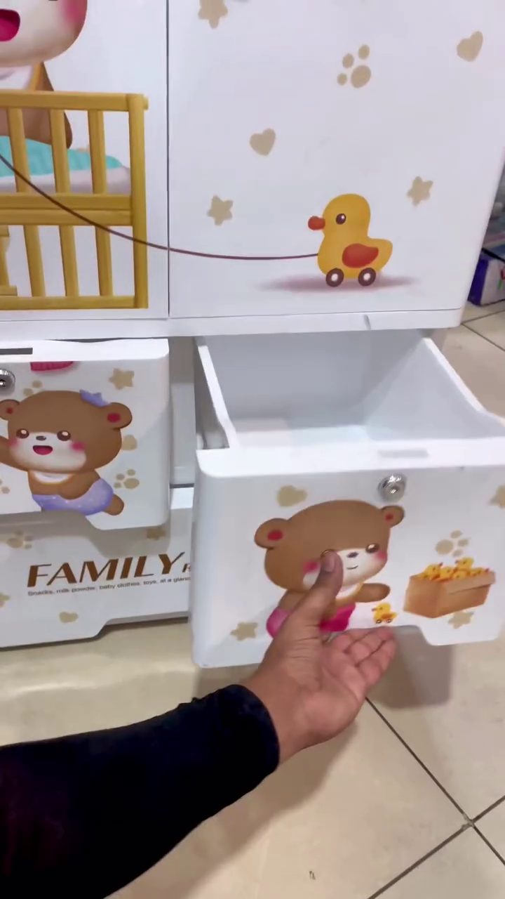 Family Bear Storage Cabinet – Cute Design with Practical Storage